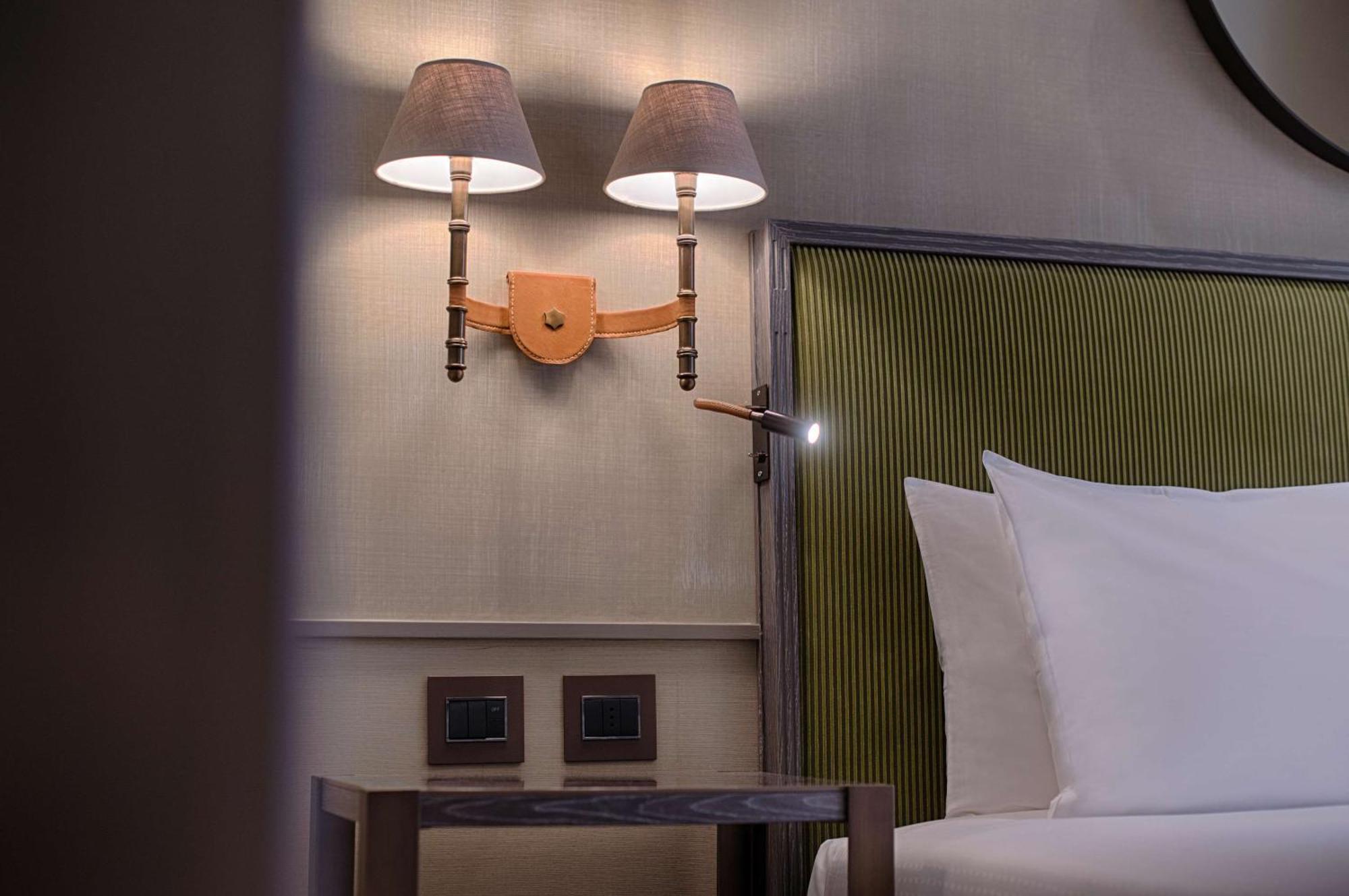 Tivoli Palazzo Gaddi Firenze Hotel Buitenkant foto A wall light