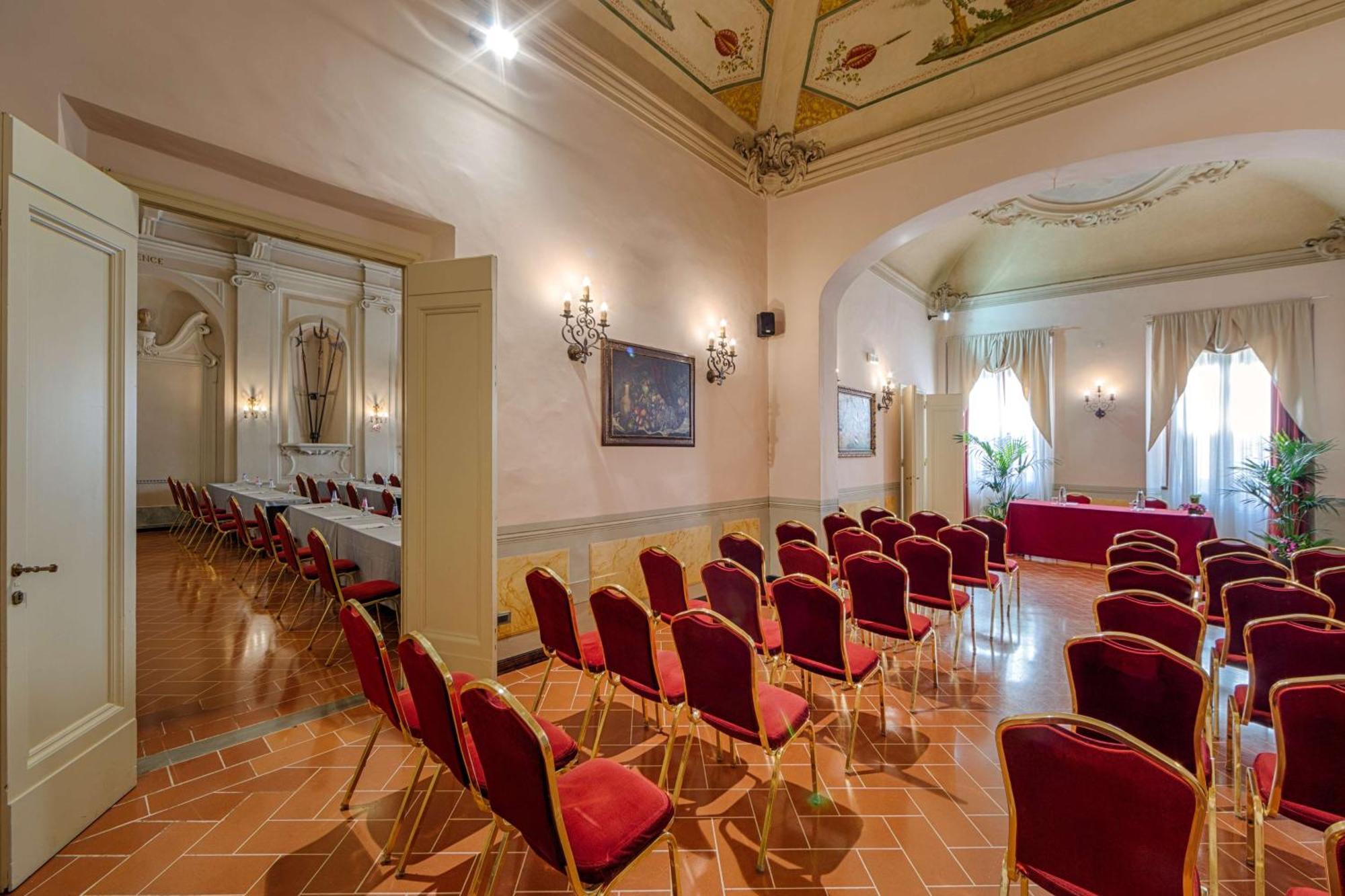 Tivoli Palazzo Gaddi Firenze Hotel Buitenkant foto The ballroom