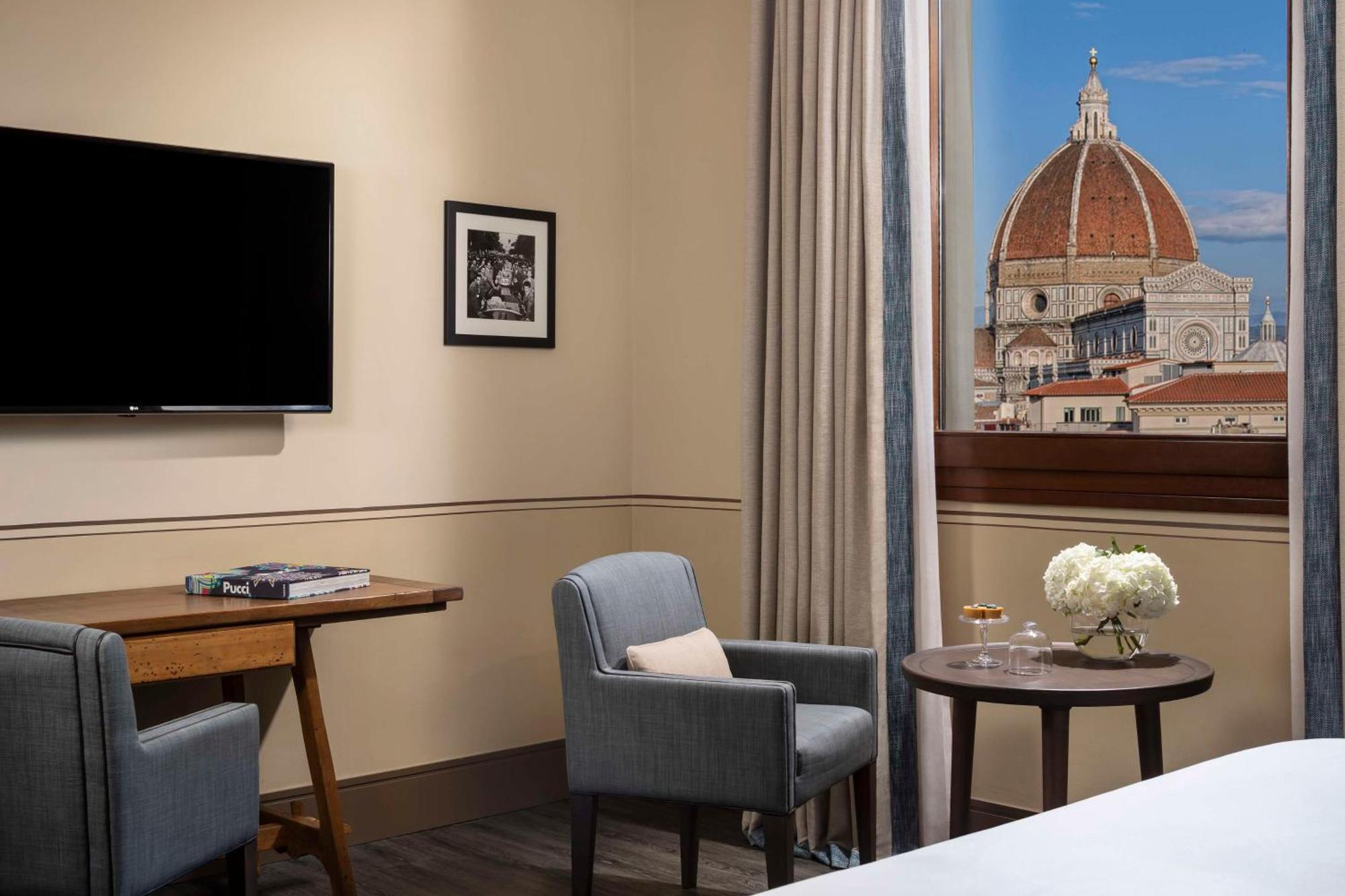 Tivoli Palazzo Gaddi Firenze Hotel Buitenkant foto A room at the hotel